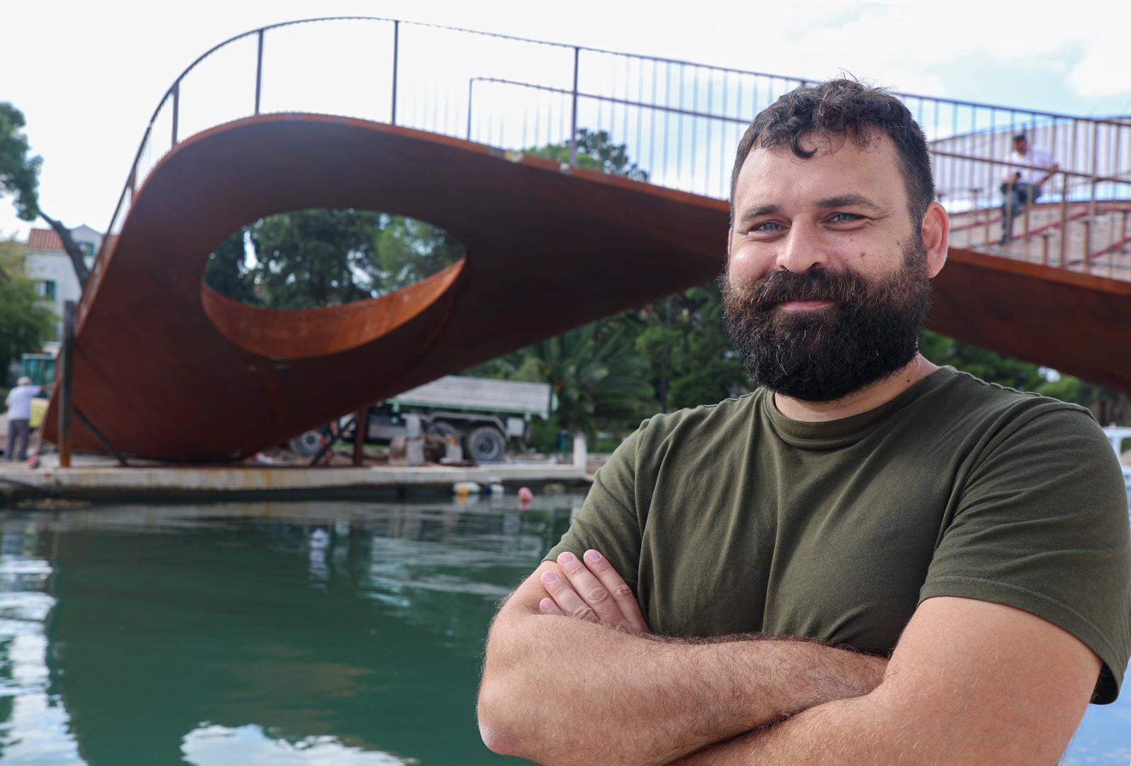 "Počašćeni smo što je Most preko Foše odabran kao finalist. Biti odabran od strane globalne zajednice arhitekata i čitatelja čini ovo priznanje posebno značajnim za naš tim", izjavio je Luka Cvitan, direktor u Prostornim taktikama koji potpisuje projekt