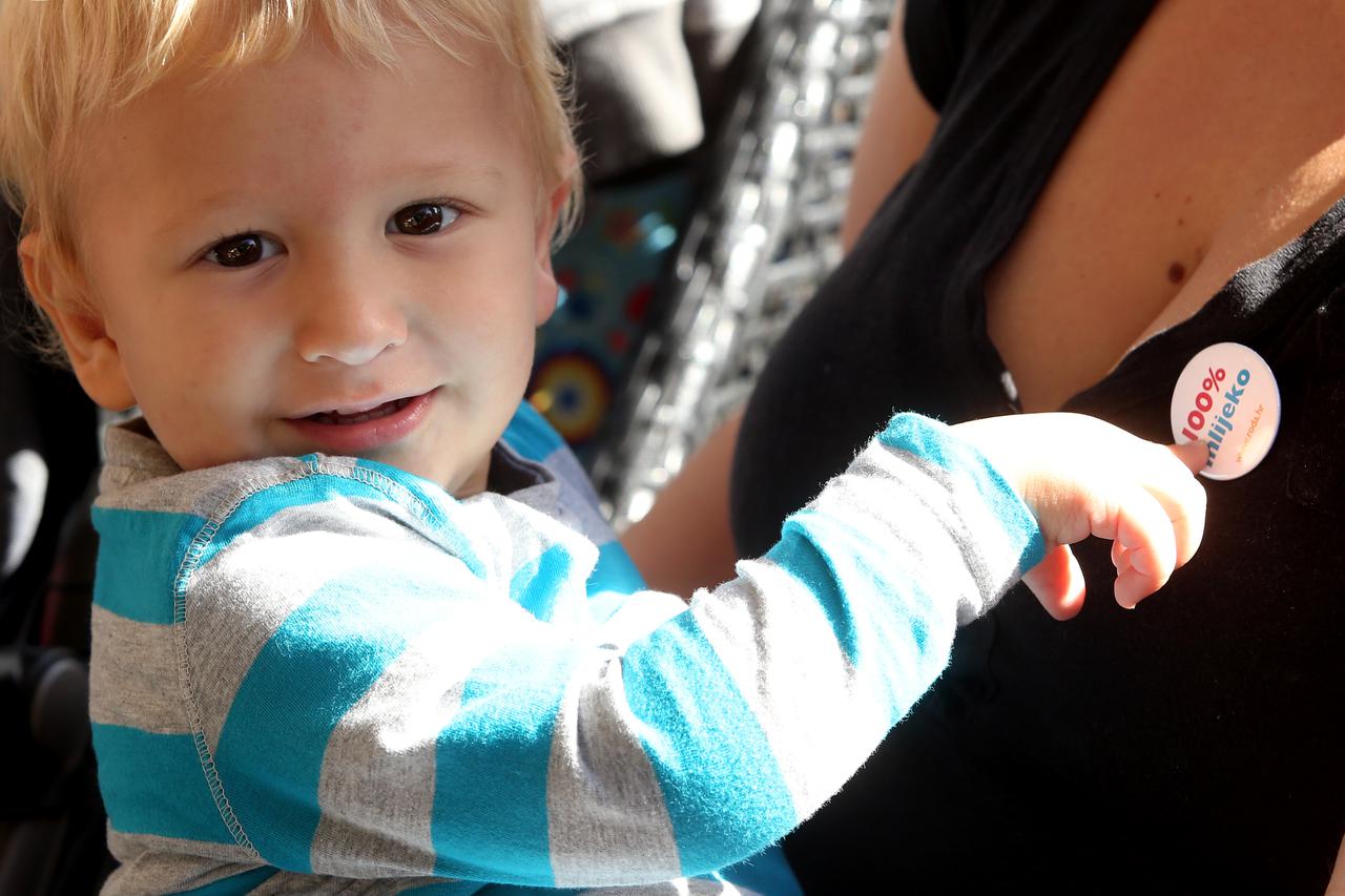 04.10.2016., Zagreb - Brestfeeding cafe, okupljanje majki koje doje i savjetnica za dojenje te promocija zdrave prirodne prehrane dojencadi. DKS_56144643 Photo: Robert Anic/PIXSELL