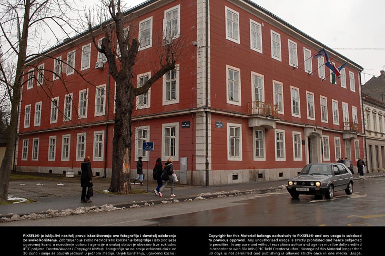 '18.02.2013., Sisak - Zgrada Sisacko-moslavacke zupanije primit ce uskoro nove zaposlenike.  Photo: Nikola Cutuk/PIXSELL'