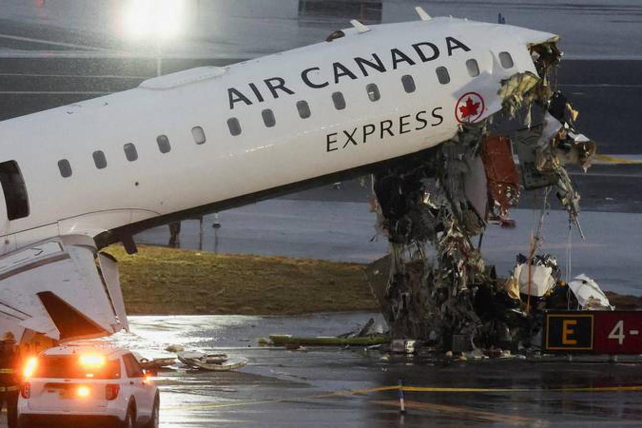 Feed/24Sata-Homepage/2026-12/2026-03-23T163445Z-1733900578-Rc29Aka0N3Bf-Rtrmadp-3-Usa-Crash-Air-Canada_Vldruow.Jpg