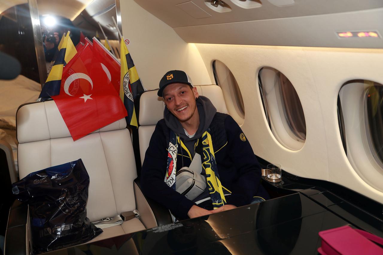 German midfielder Ozil arrives in Istanbul