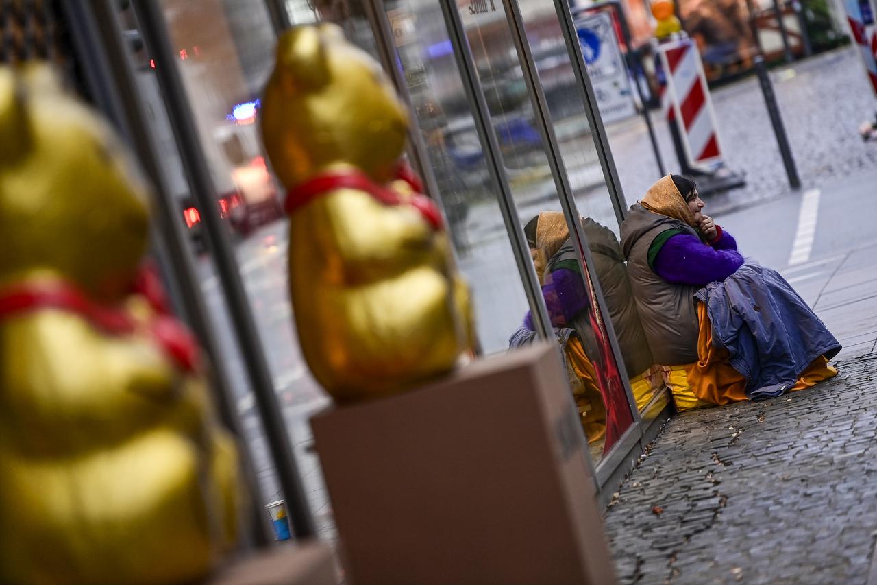 Frankfurt: Cijene pića i hrane na adventu manje nego na Zagreb adventu