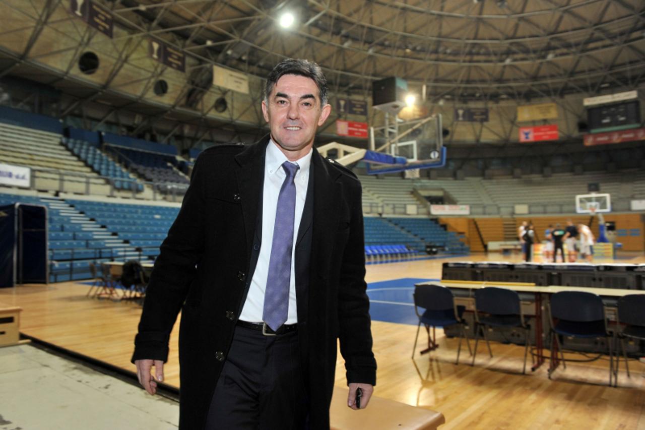 '22.12.2010., Zagreb - U press centru odrzana je skupstina KK Cibone. Zdenko Antunovic Photo: Marko Lukunic/PIXSELL'