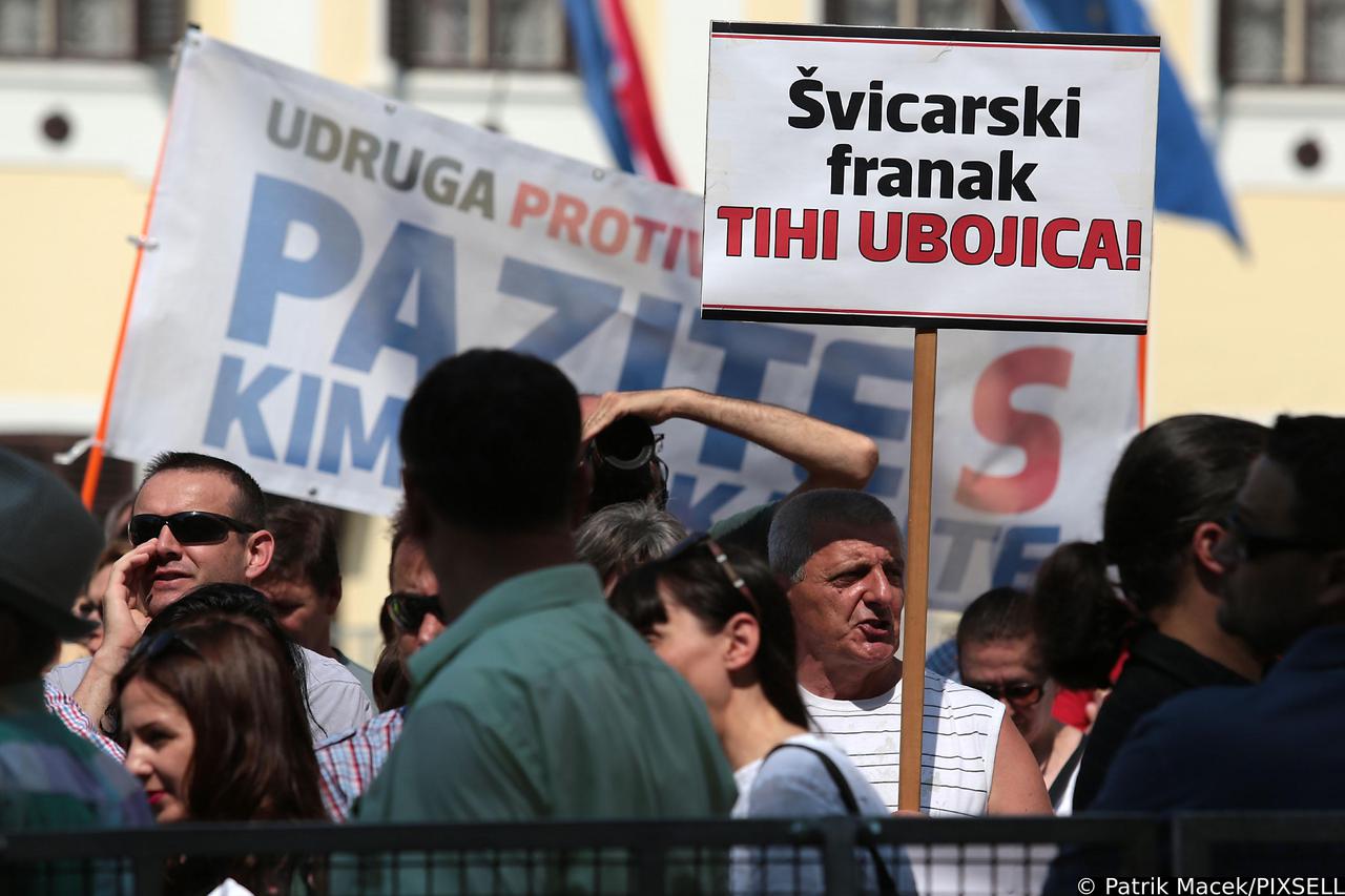 Zagreb: Udruga Franak traži zakon o povratu prepla?enih kamata
