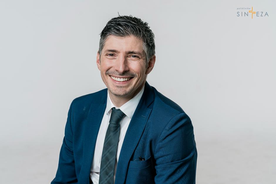Poliklinika Sinteza