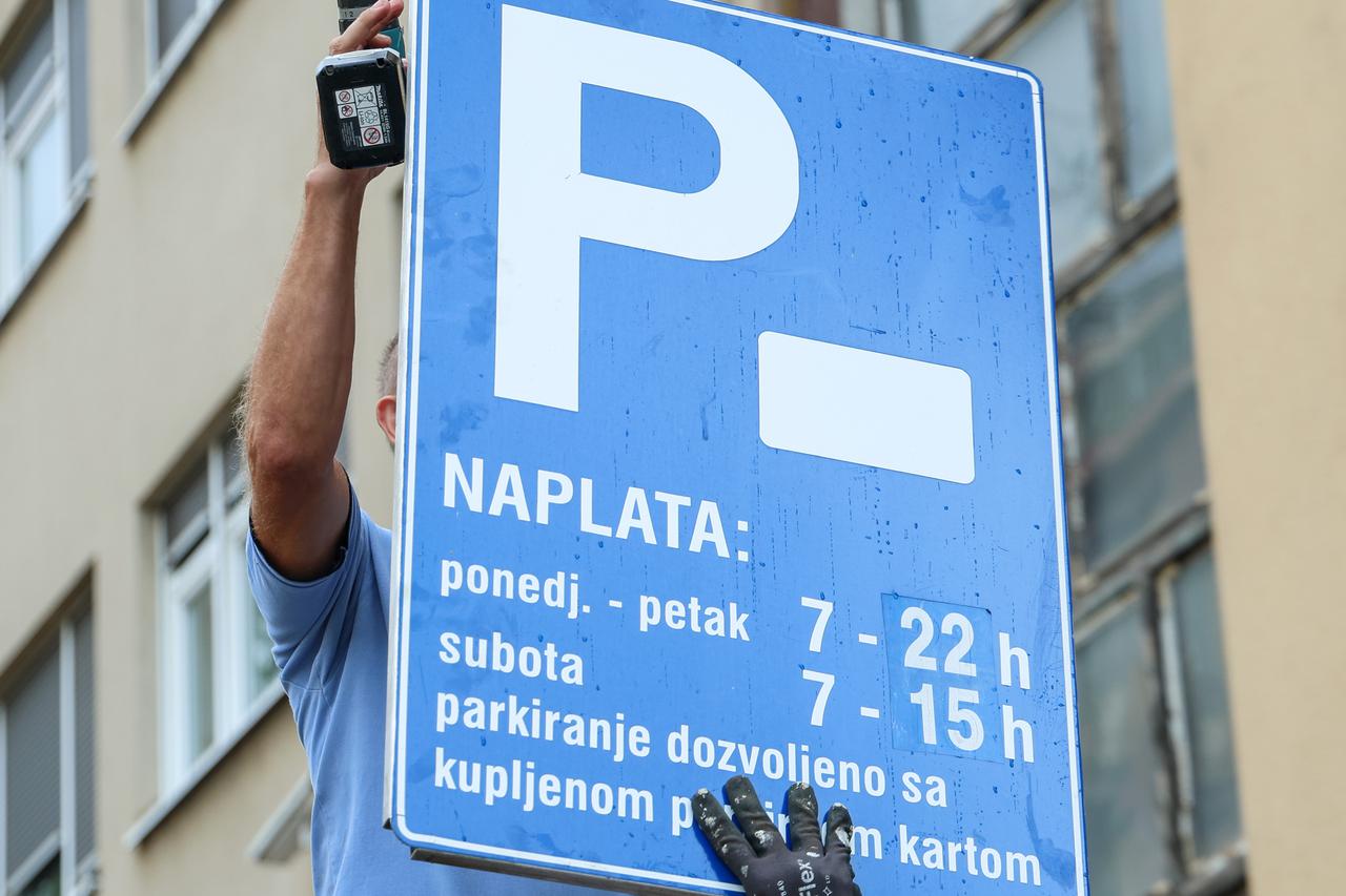 Zagreb: Postavljanje novih informacijskih ploča o novoj zoni parkinga