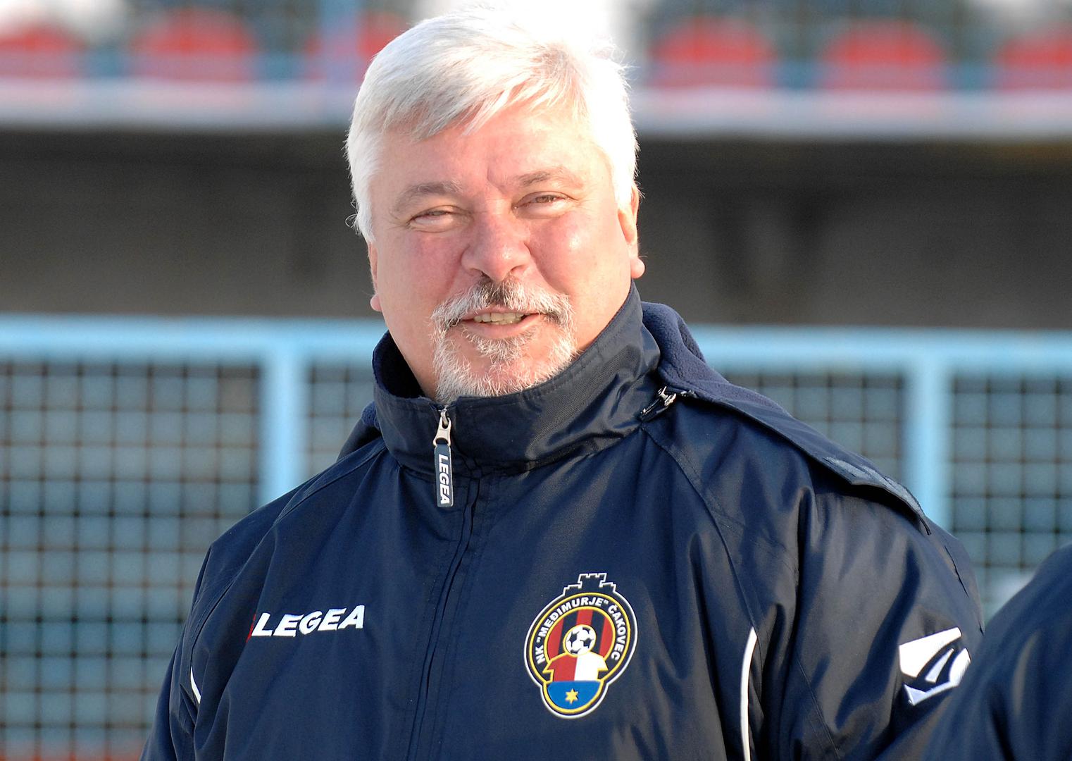 Radio je kao pomoćni trener u Karlsruher SC-u, a potom samostalno vodio Mannheim, Inter Zaprešić, Segestu, Međimurje i Savski Marof.

