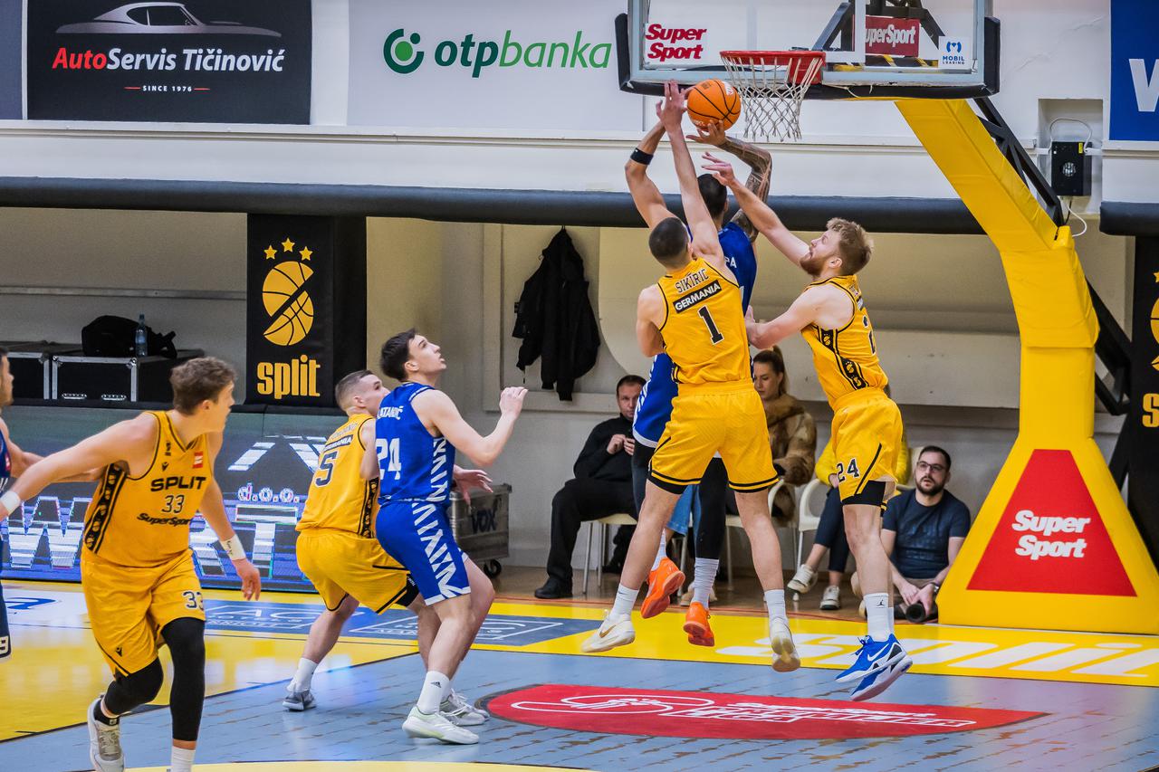Susret Splita i Cibone u utakmici 16. kola SuperSport Premijer lige
