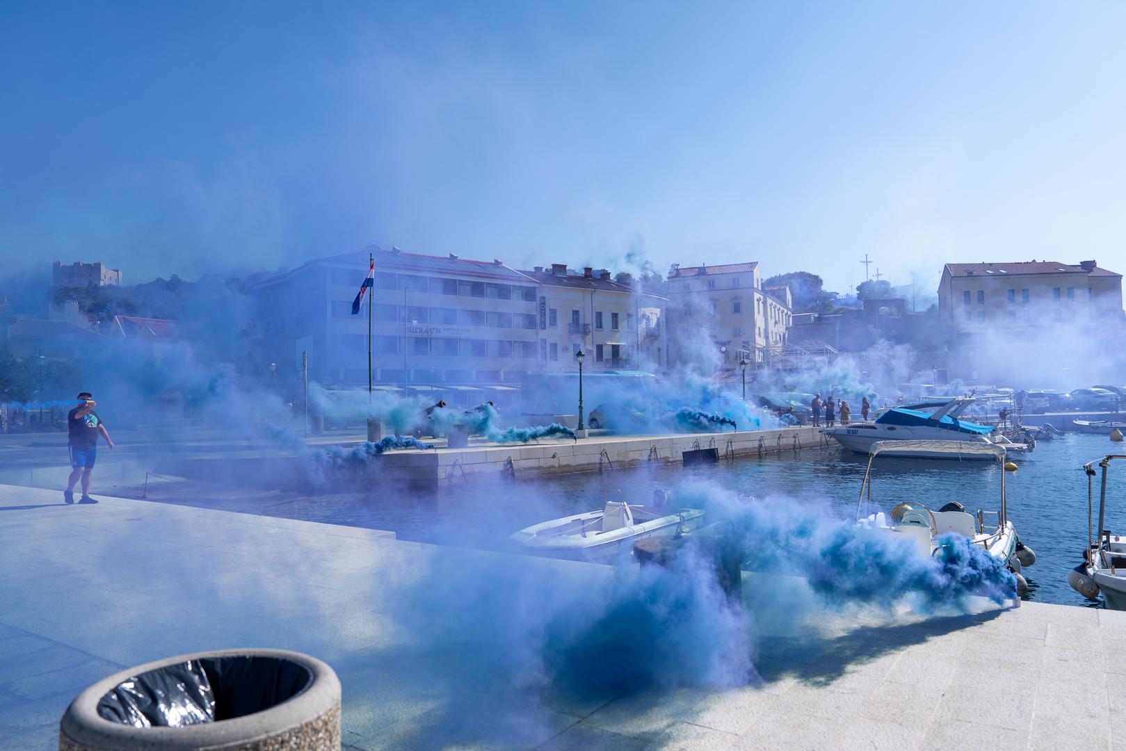 Veza Dinama i Senja je izuzetno jaka, što potvrđuje i činjenica da su iz grada sportski direktor Dario Dabac i kondicijski trener Kristijan Blažević