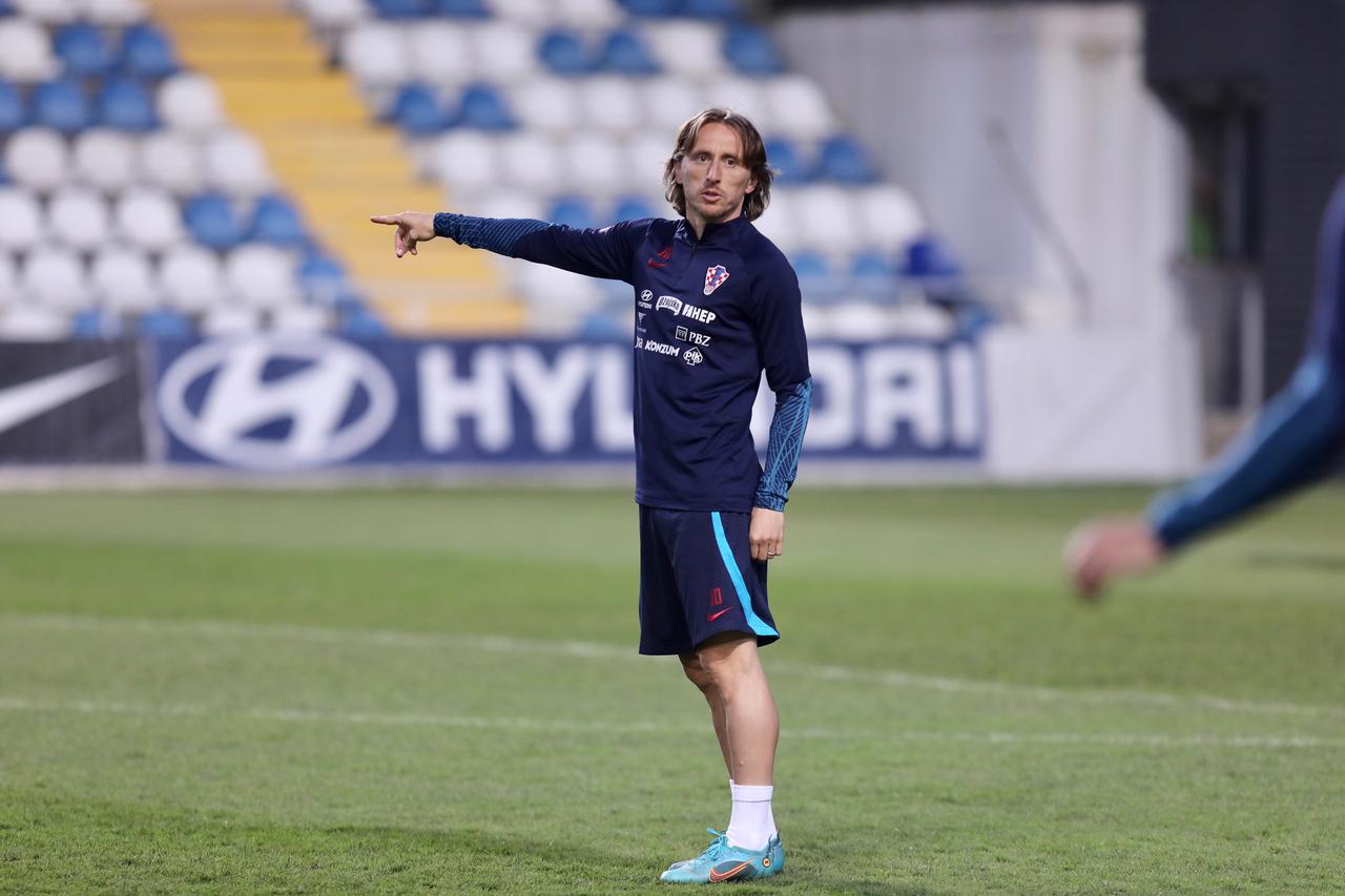 Copa del Rey - Semi Final - First Leg - Real Madrid v FC Barcelona