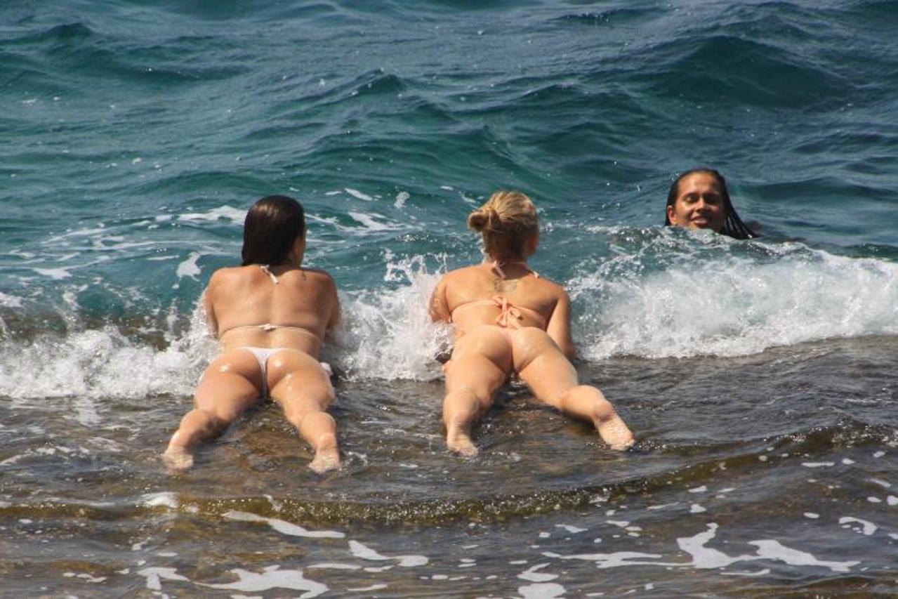 Djevojke na plaži