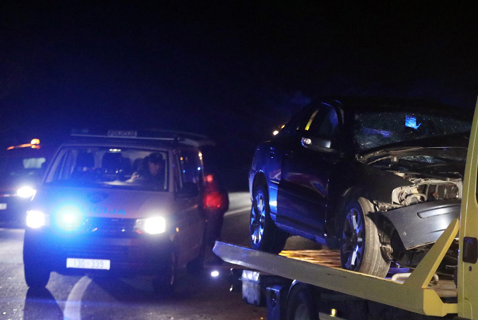 04.04.2021.,Boraja - Na cesti D-58 prometna nesreca u kojoj je u sudaru dva osobna automobila tesko ozlijdjeno vise osoba koje su prebacene u sibensku bolnicu.
Photo: Dusko Jaramaz/PIXSELL