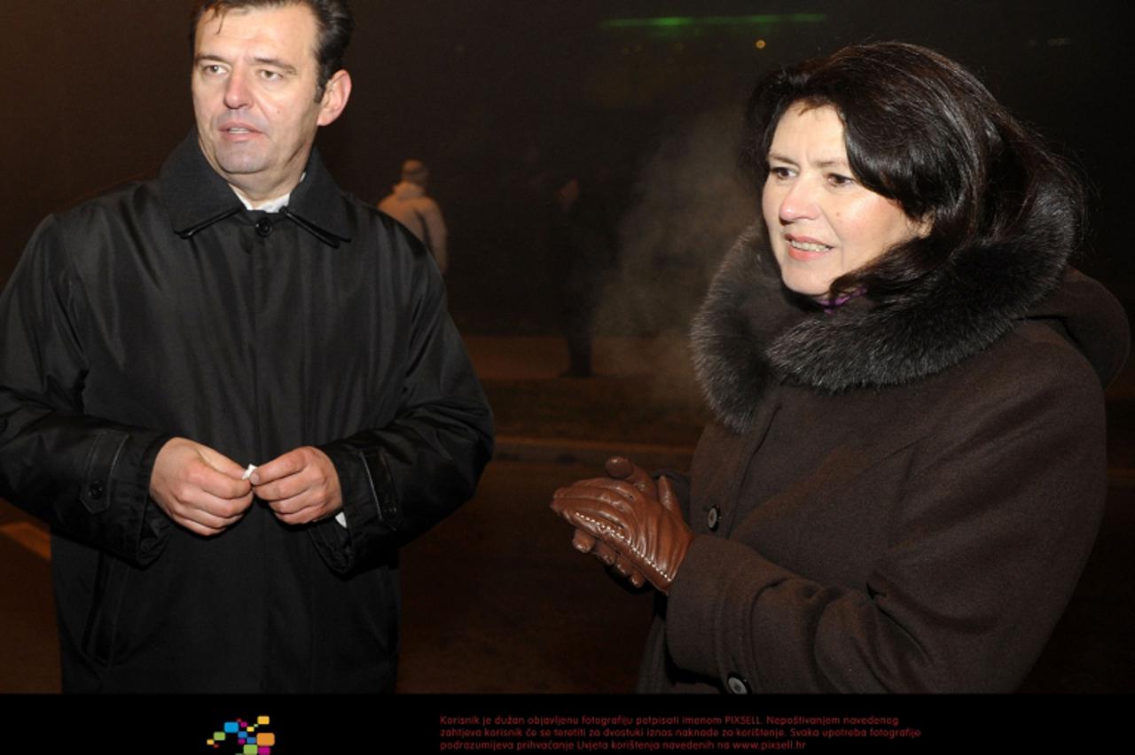 '17.11.2010., Cakovec-  Mario Moharic, nacelnik opcine Gorican i SDP-ov saborski kandidat (lijevo) s SDP-ovom zastupnicom Nadicom Jelas (denso). Photo: Vjeran Zganec-Rogulja/PIXSELL'