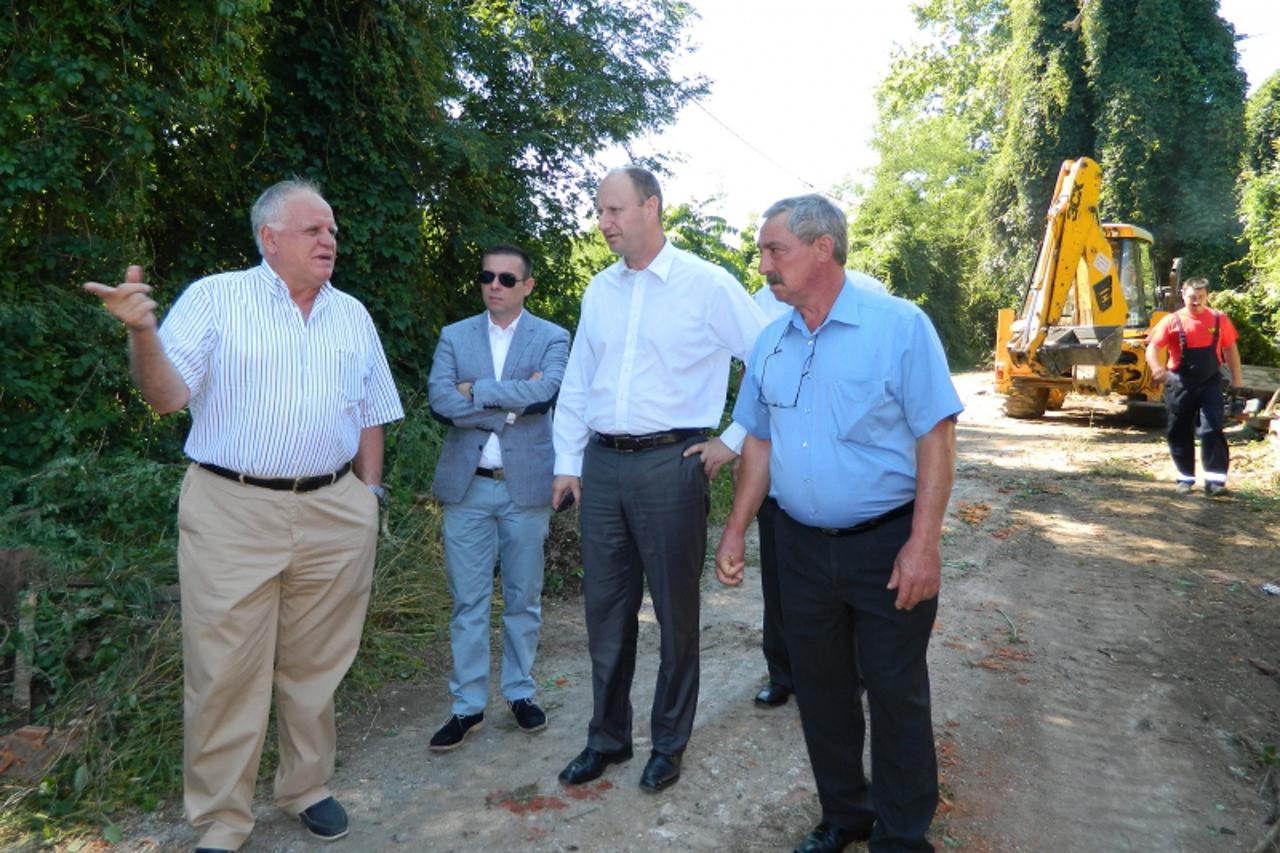 'Stubicke toplice - obilazak terena Zdravstveno-turistickog projekta Stubaki d.d.'