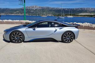 BMW i8 hibrid