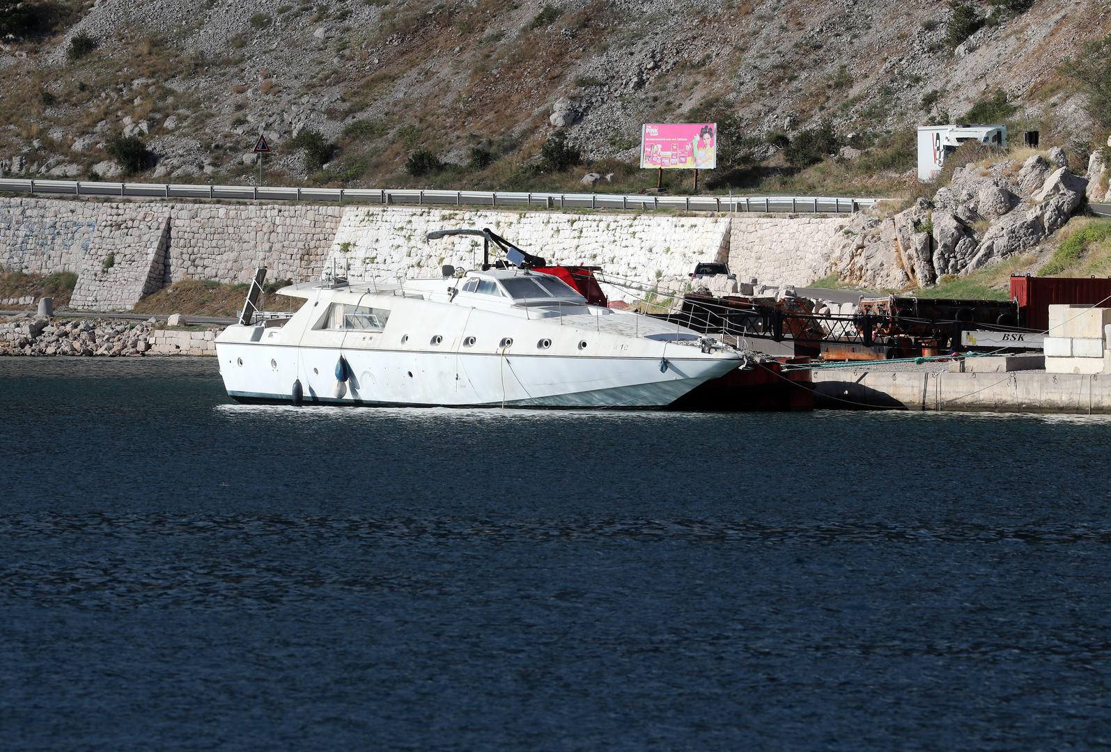Namjera je da se jahta temeljito reparira i da joj se vrati nekadašnji sjaj. 