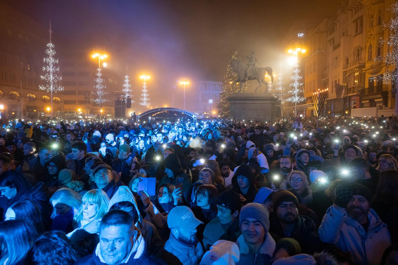 Zagreb: Koncert Baby Lasagne i Hiljsona Mandele na Glavnom trgu pri dočeku Nove godine