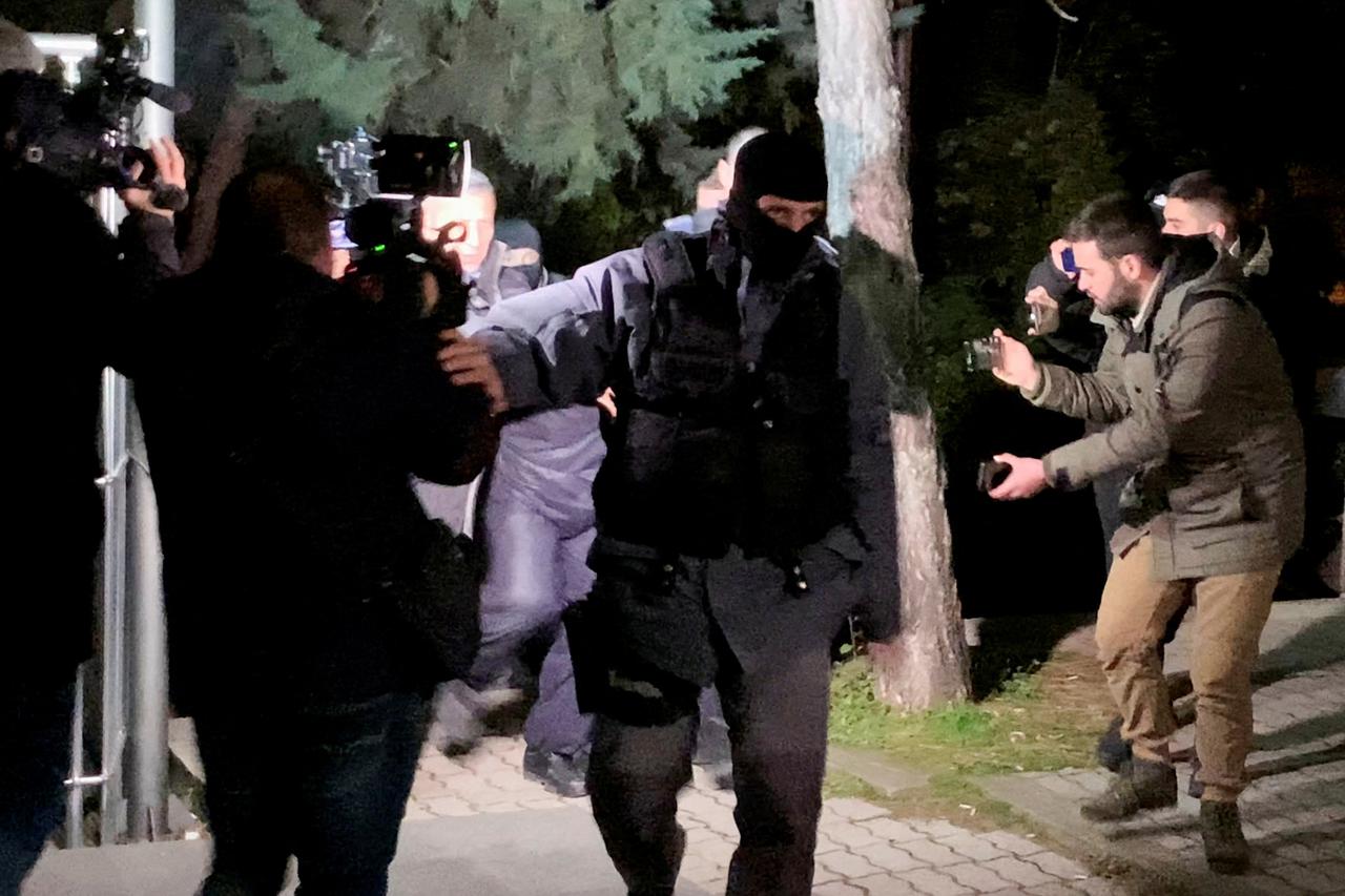 Privođenje osumnjičenih za Vanjino ubojstvo