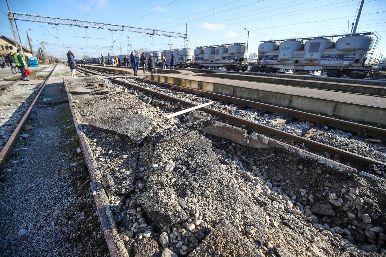 Mjesto nesreće u Dugom Selu gdje je vlak iskočio iz tračnica