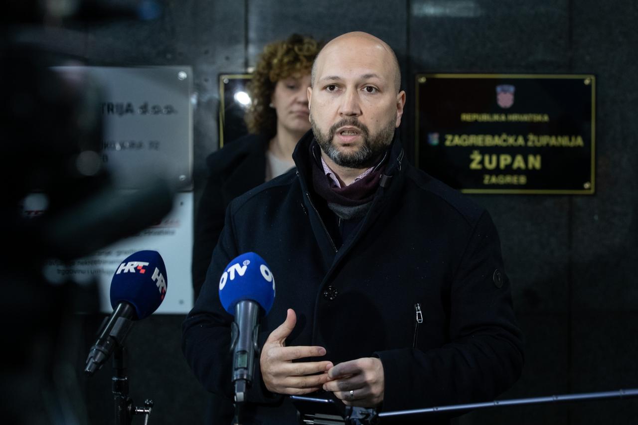 Kandidat za župana Zagrebačke županije Mihael Zmajlović održao konferenciju za medije