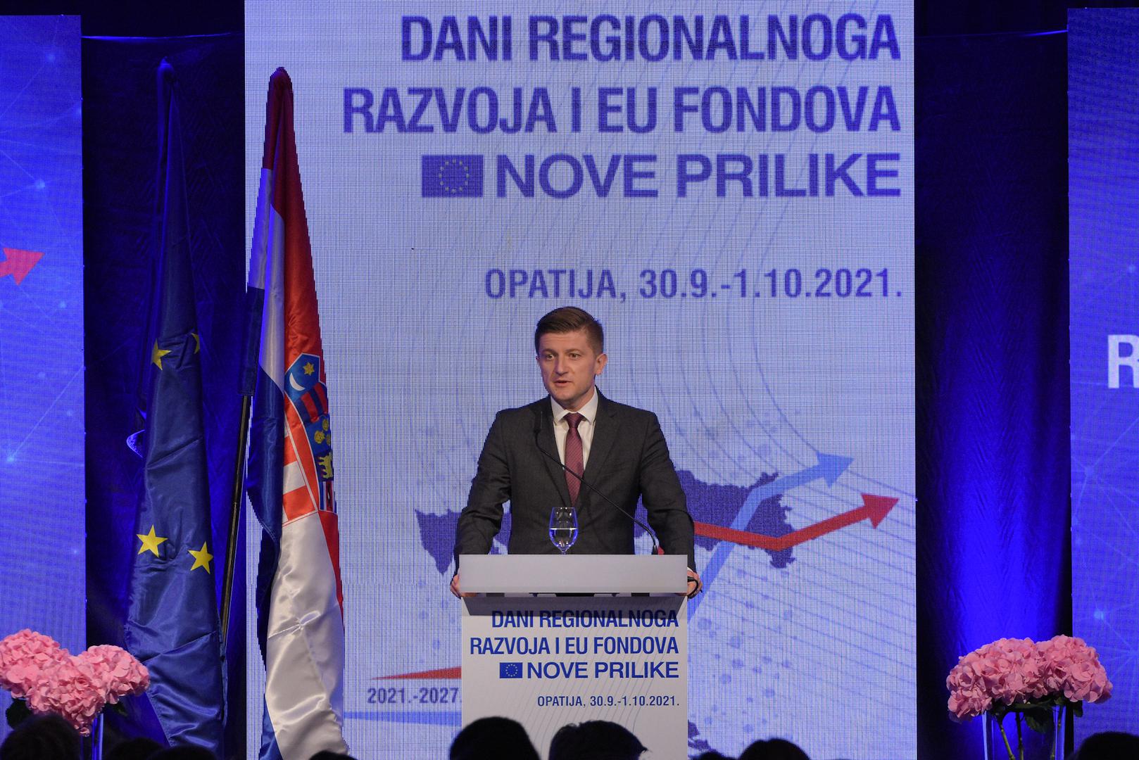 Potpredsjednik Vlade i ministar financija Zdravko Marić na konferenciji