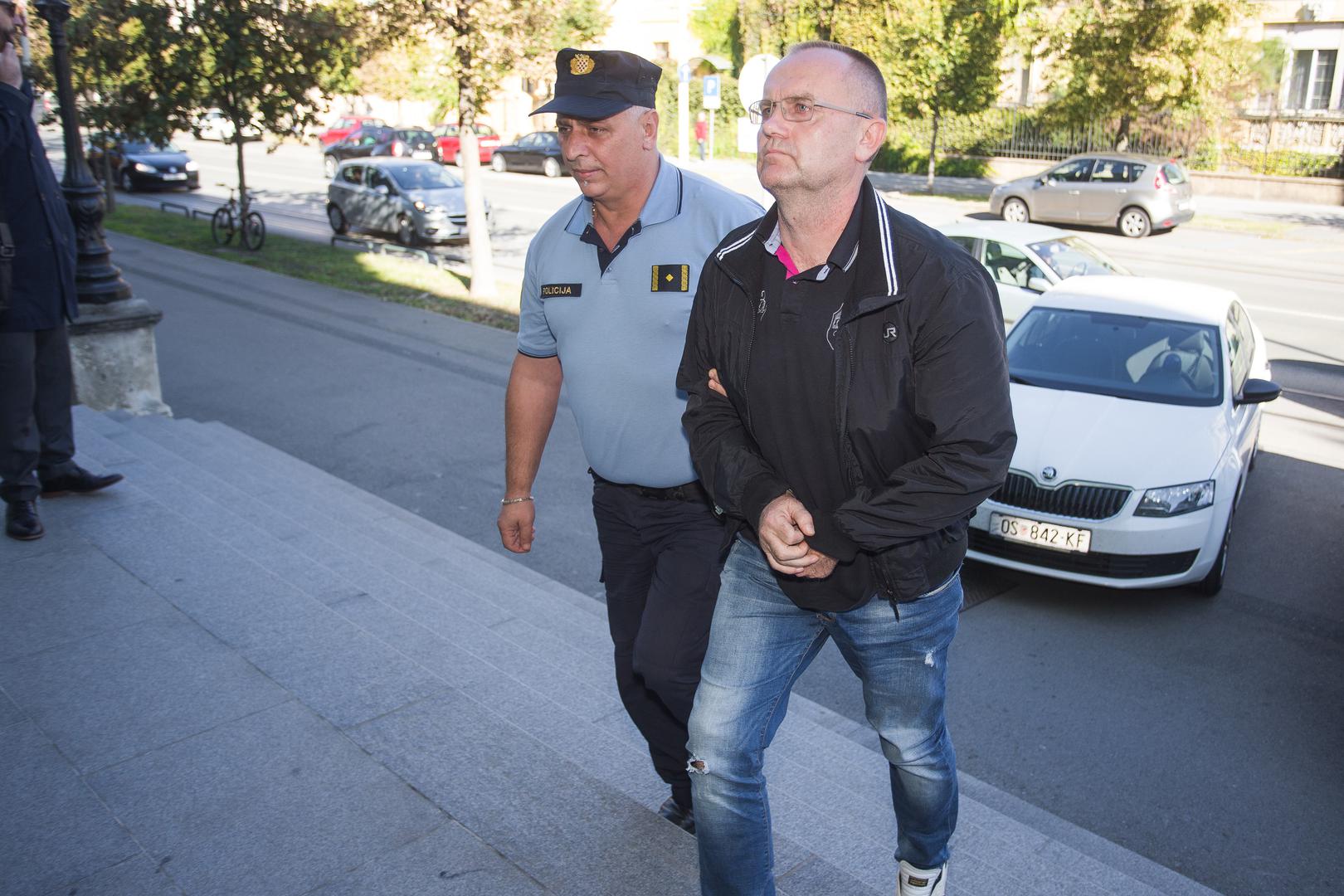 Vozač Blaž Curić kumski je povezan s Milijanom Brkićem, vozio je ministra Tolušića, a barata povjerljivim informacijama o istrazi koje je dojavljivao