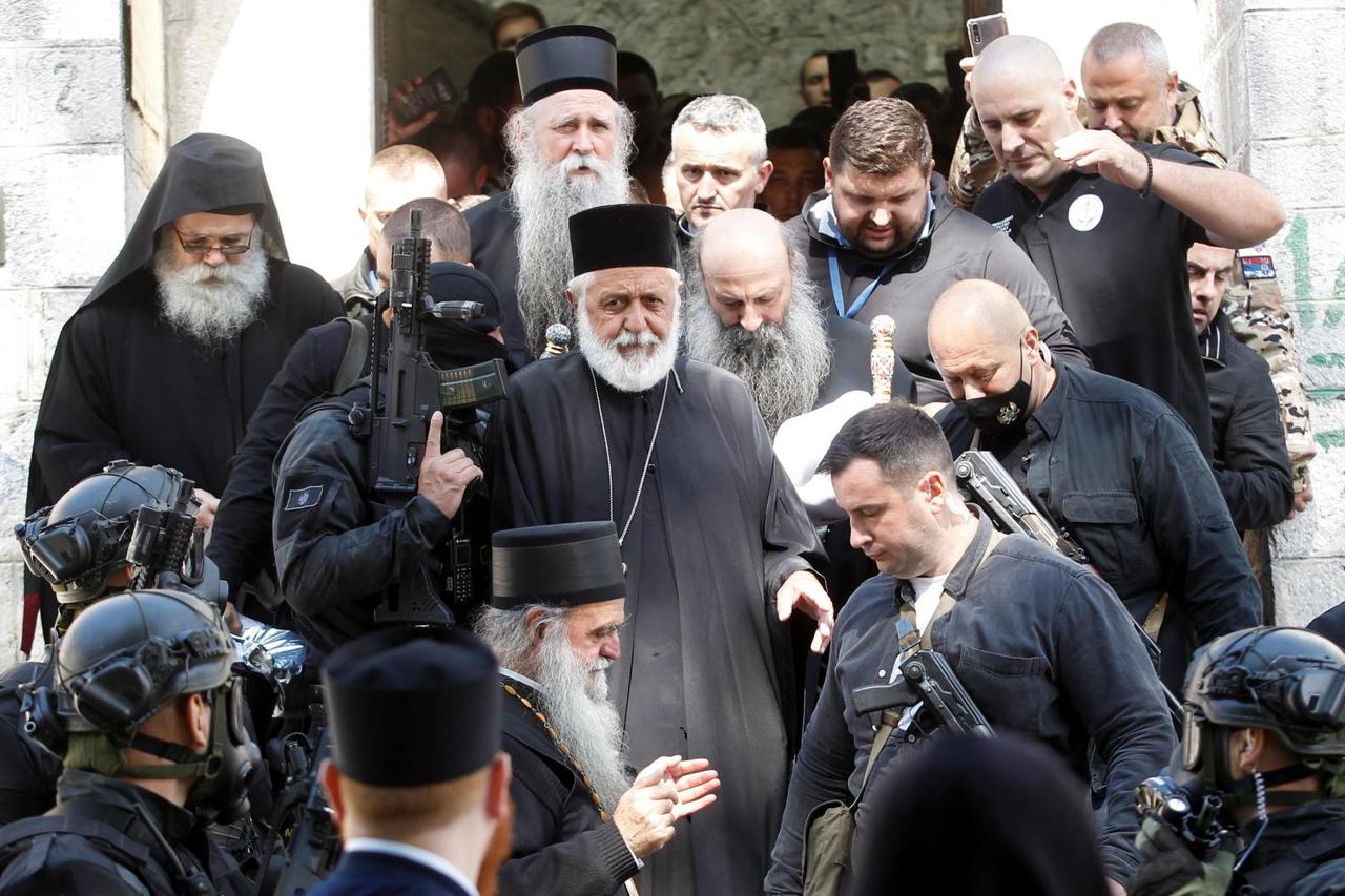 Protest against enthronement of Bishop Joanikije in Cetinje