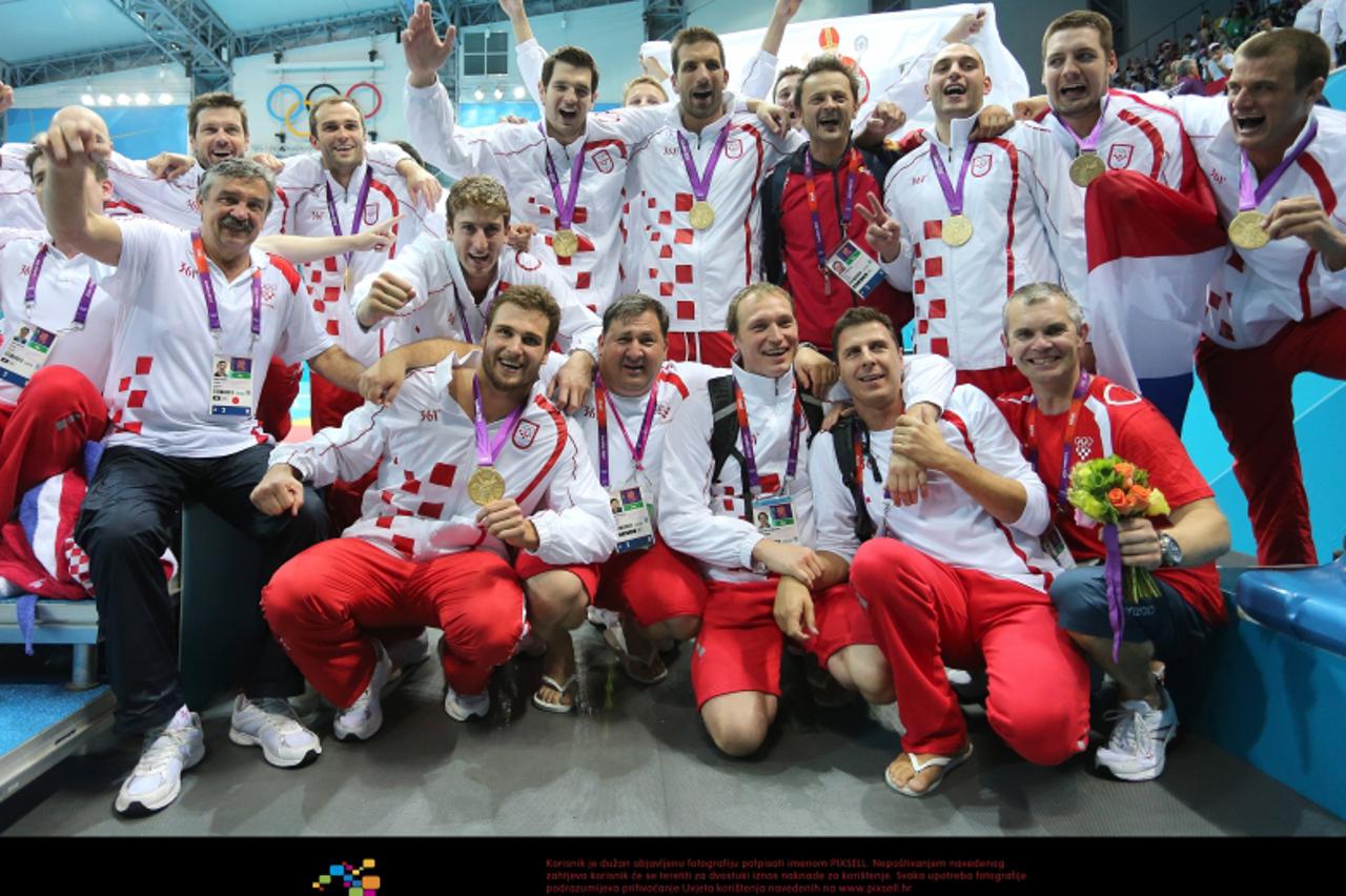 '12.08.2012., London, Engleska - Ljetne Olimpijske igre, vaterpolo, dodjela medalja. Hrvatska vaterpolska reprezentacija osvojila je zlatnu olimpijsku medalju. Photo: Igor Kralj/PIXSELL '