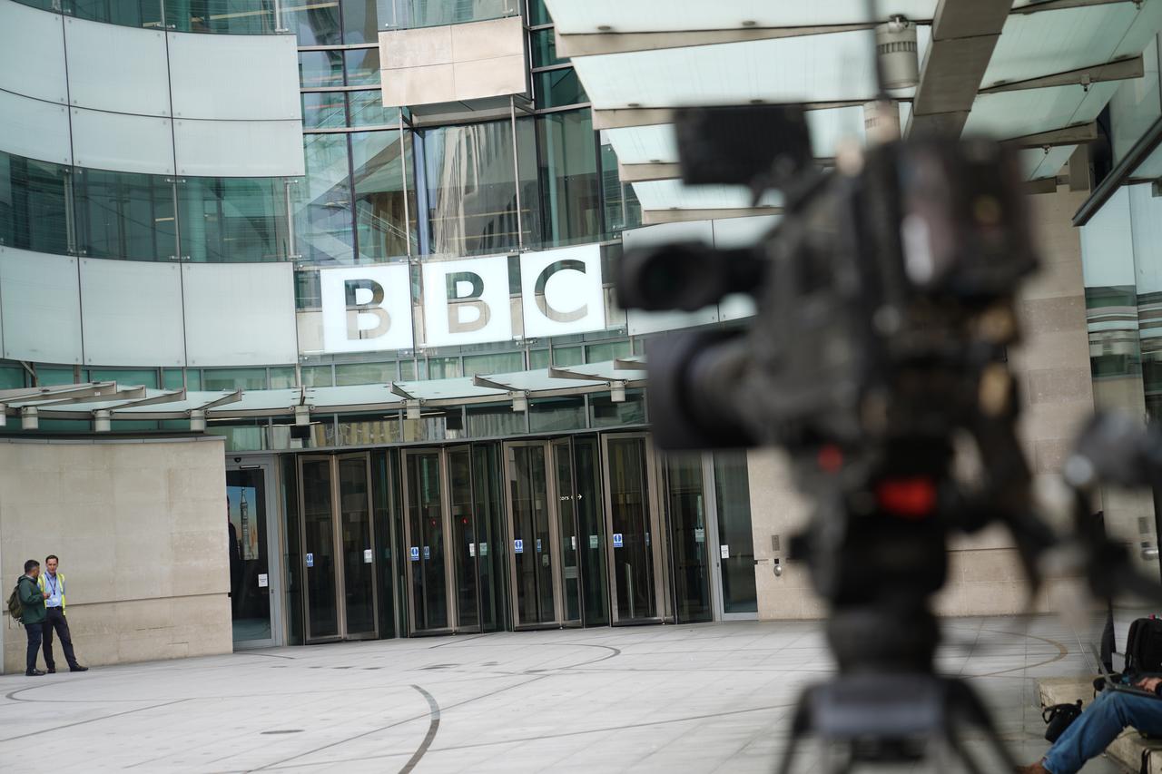 BBC presenter explicit photos allegations