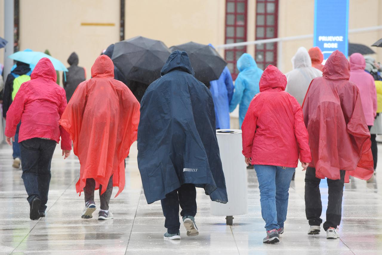 Kiša i jugo zahvatilo šibensko područje