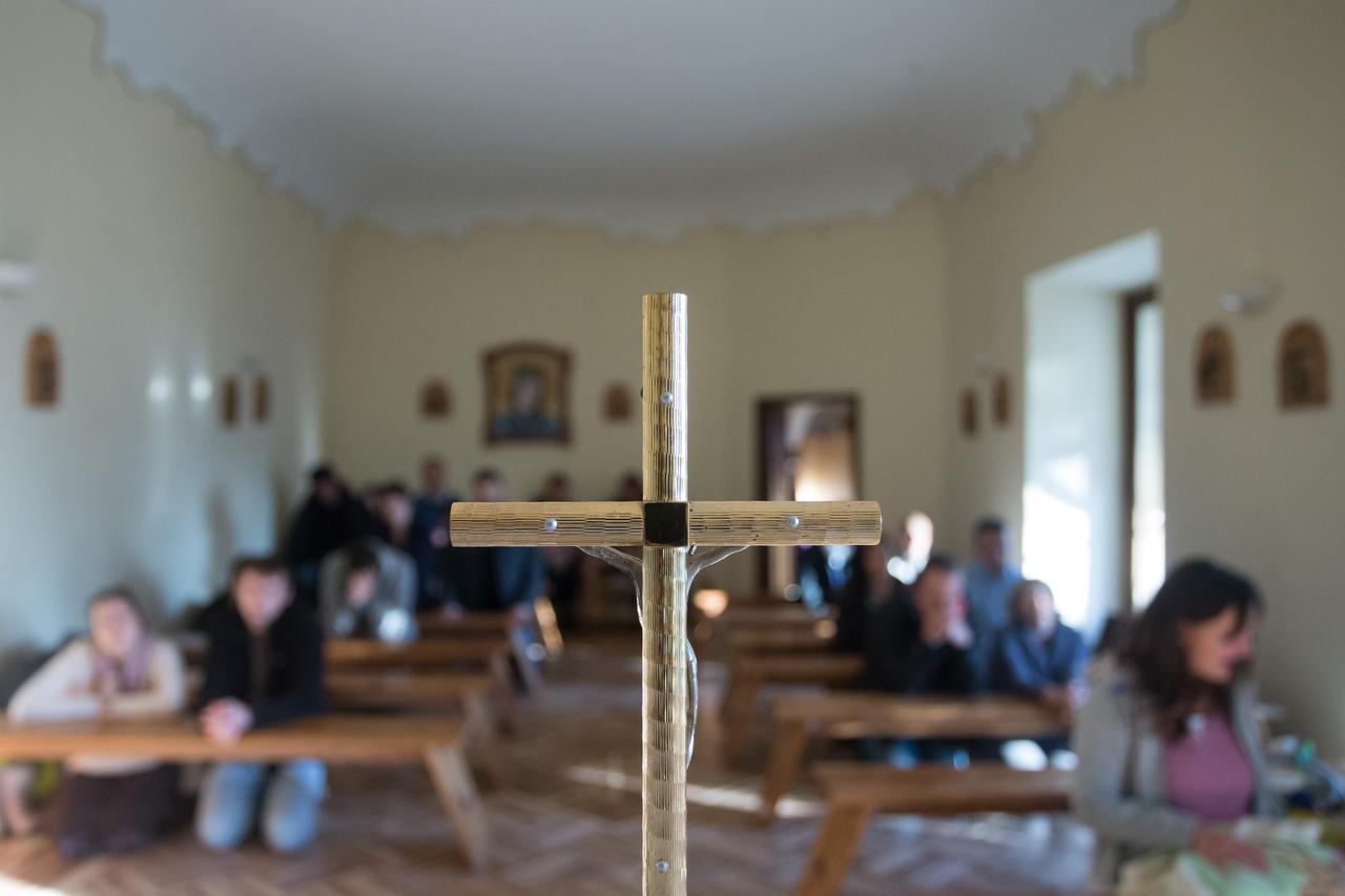 Vrbovec: Susret članova Zajednice Cenacolo s njihovim obiteljima u dvorcu Lovrečina