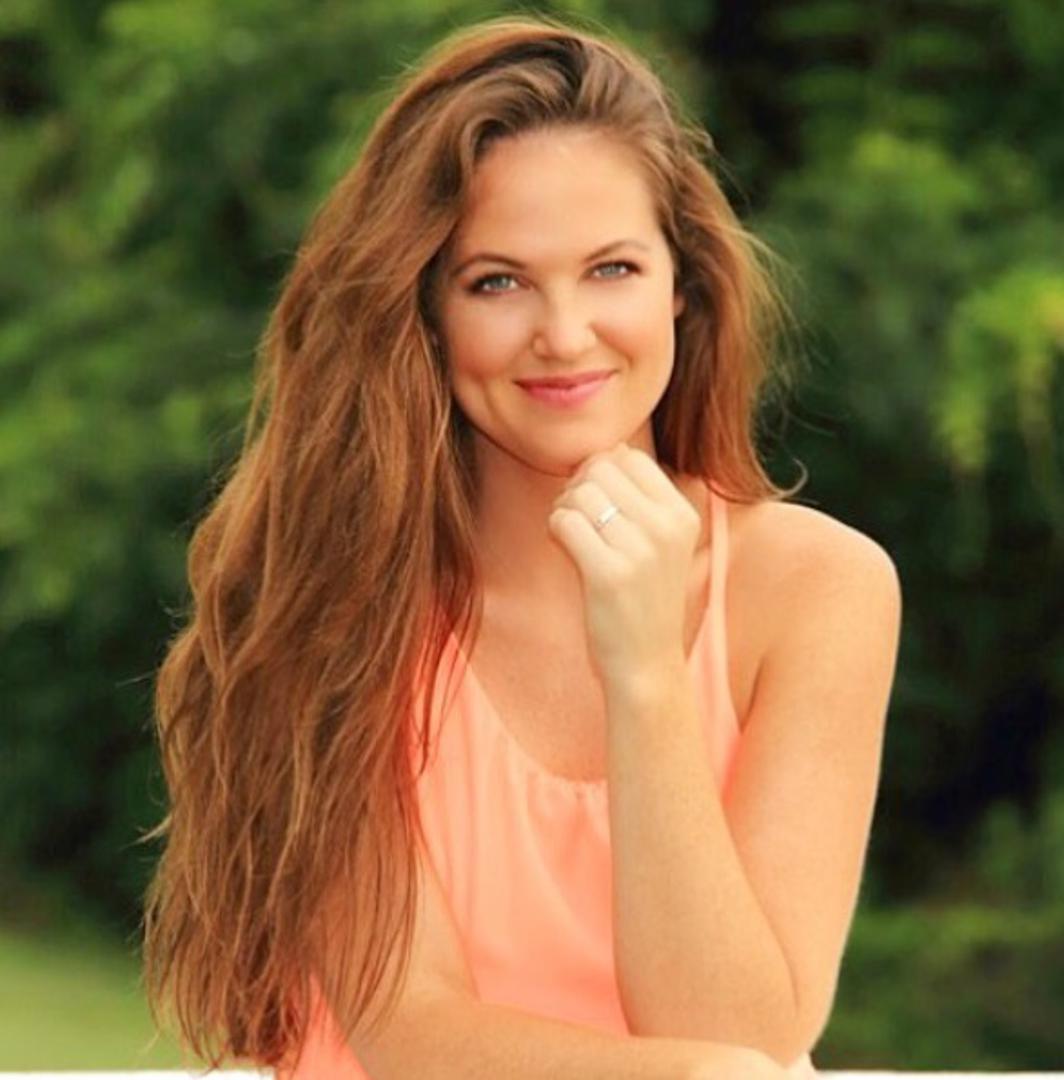 Direktorica je po povratku u Miami zatražila sastanak s njom na kojem joj je rekla da više ne priča o tome da se ne želi seks prije braka.