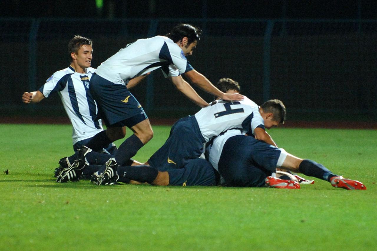 \'SPORT- 02.10.09., Cakovec, Hrvatska-  NK Medjimurje-Lokomotiva, 10. kolo 1. HNL. Slavlje nogometasa Lokomotive nakon eurogolcine Zeljka Sopica. Photo: Vjeran Zganec-Rogulja/VLM\'