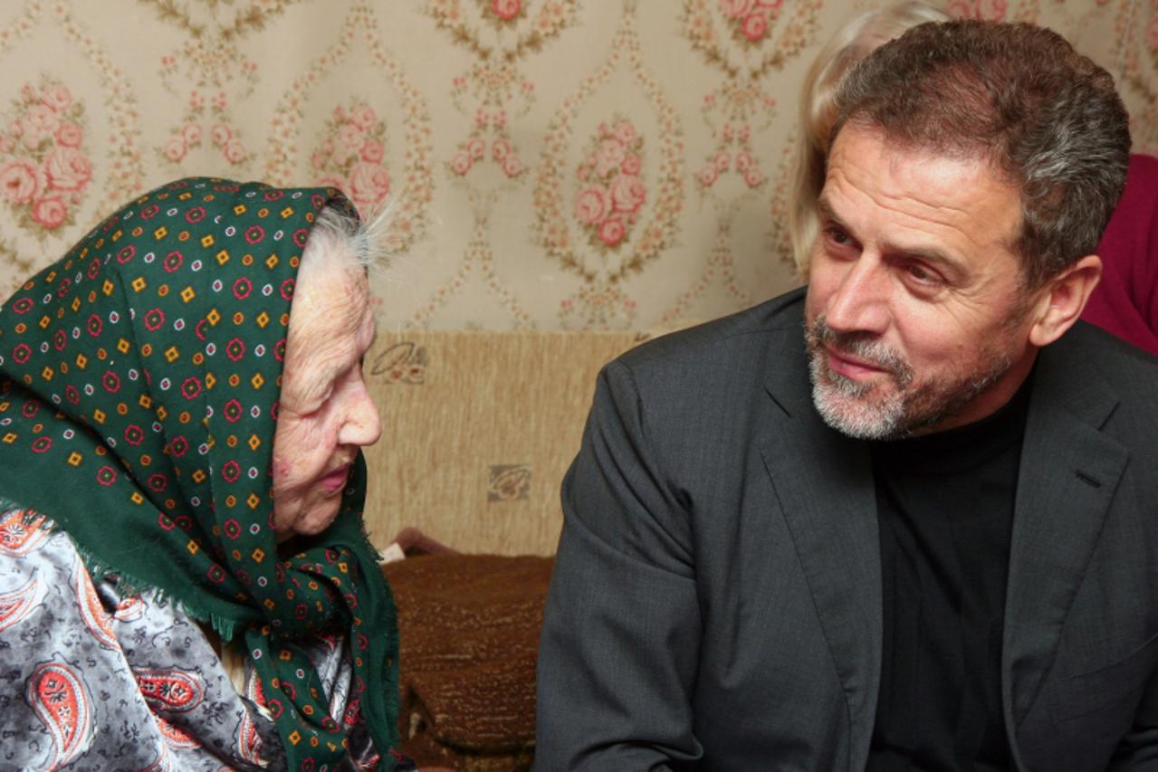 '01.02.2010., Zagreb - Proslava 107. rodjendana gospodje Dore Sukanec koja zivi u Novom Zagrebu na adresi Sisiceva 14, gost Milan Bandic. Photo: Zarko Basic/PIXSELL'