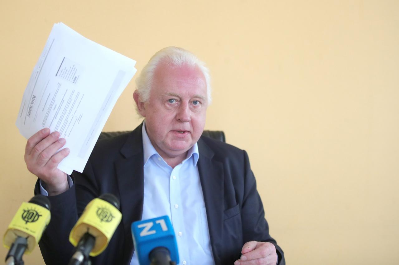 Zagreb: Vlasnik Radija 101 Thomas Alexander Thimme obratio se medijima