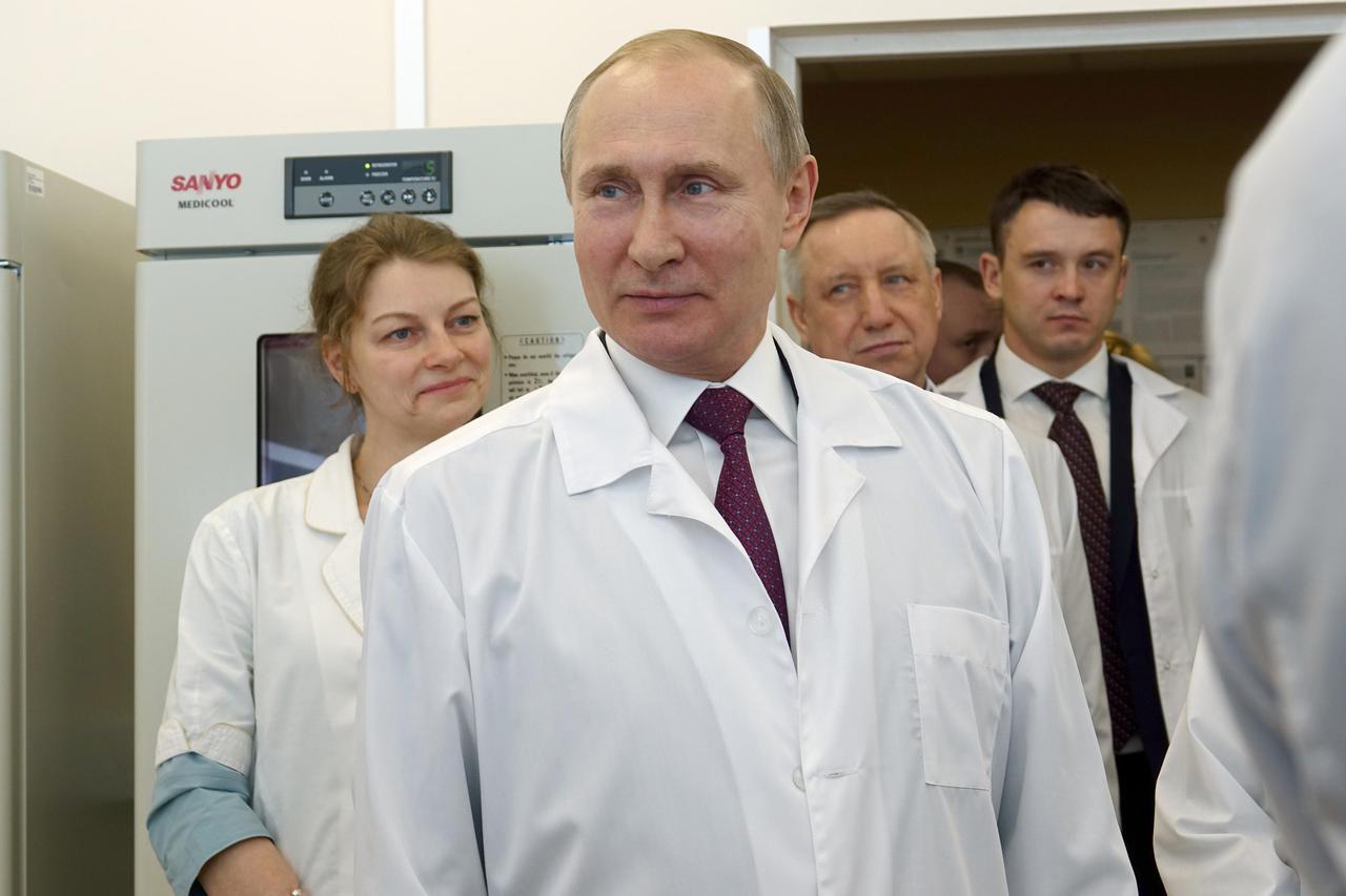 Sankt Peterburg: Vladimir Putin u sklopu izborne kampanje posjetio medicinski centar Almasov