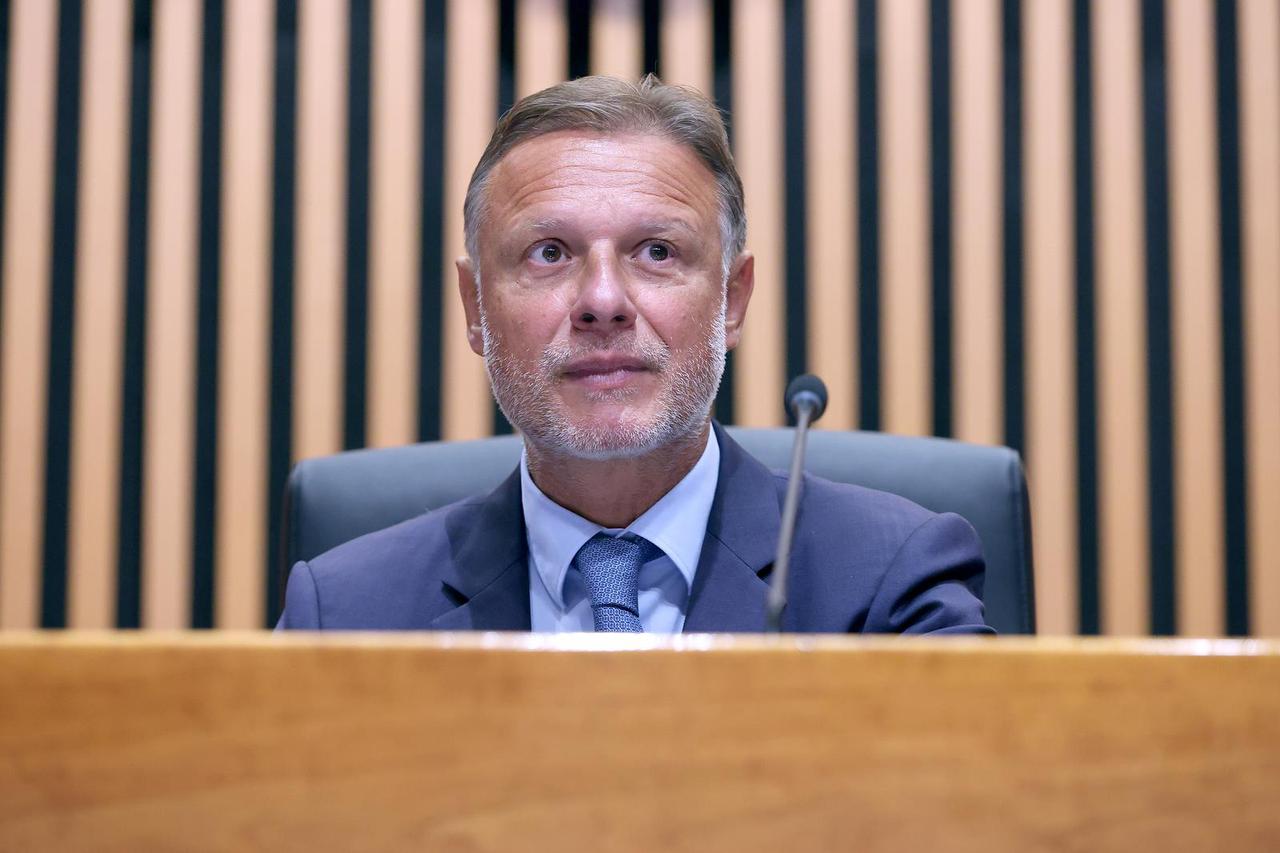 Zagreb: Počela 11. izvanredna sjednica Hrvatskoga sabora
