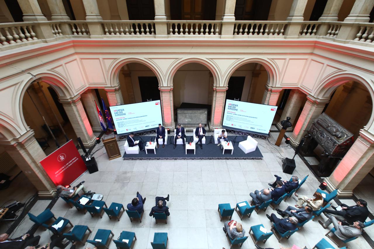 Zagreb: Konferencija "Hrvatska kao dio eurozone": Panel: Eurozona - prilike i zamke za hrvatsko gospodarstvo