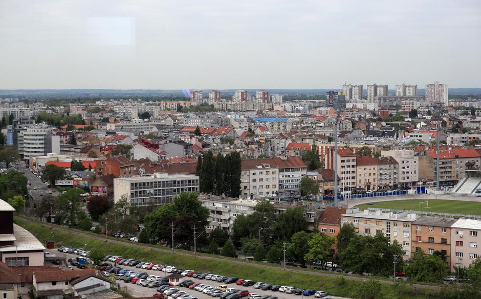 Zagreb: Panoramski pogled na grad iz hotela Westin