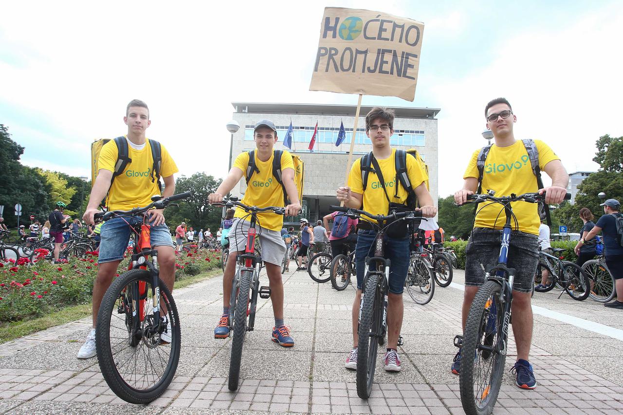 Zagreb: Sindikat biciklista povodom svog 10. rođendana poručio "SADA je naše vrijeme!"