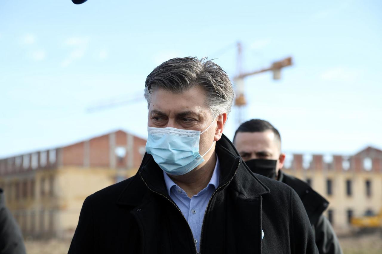 Premijer Andrej Plenković obišao je  Petrinju