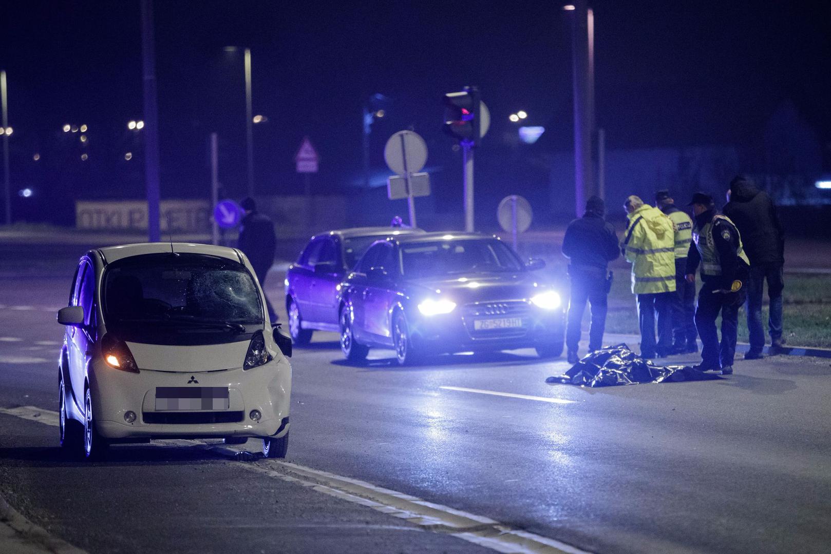 Jedna je osoba poginula nakon što je automobil naletio na pješaka u Zagrebu.