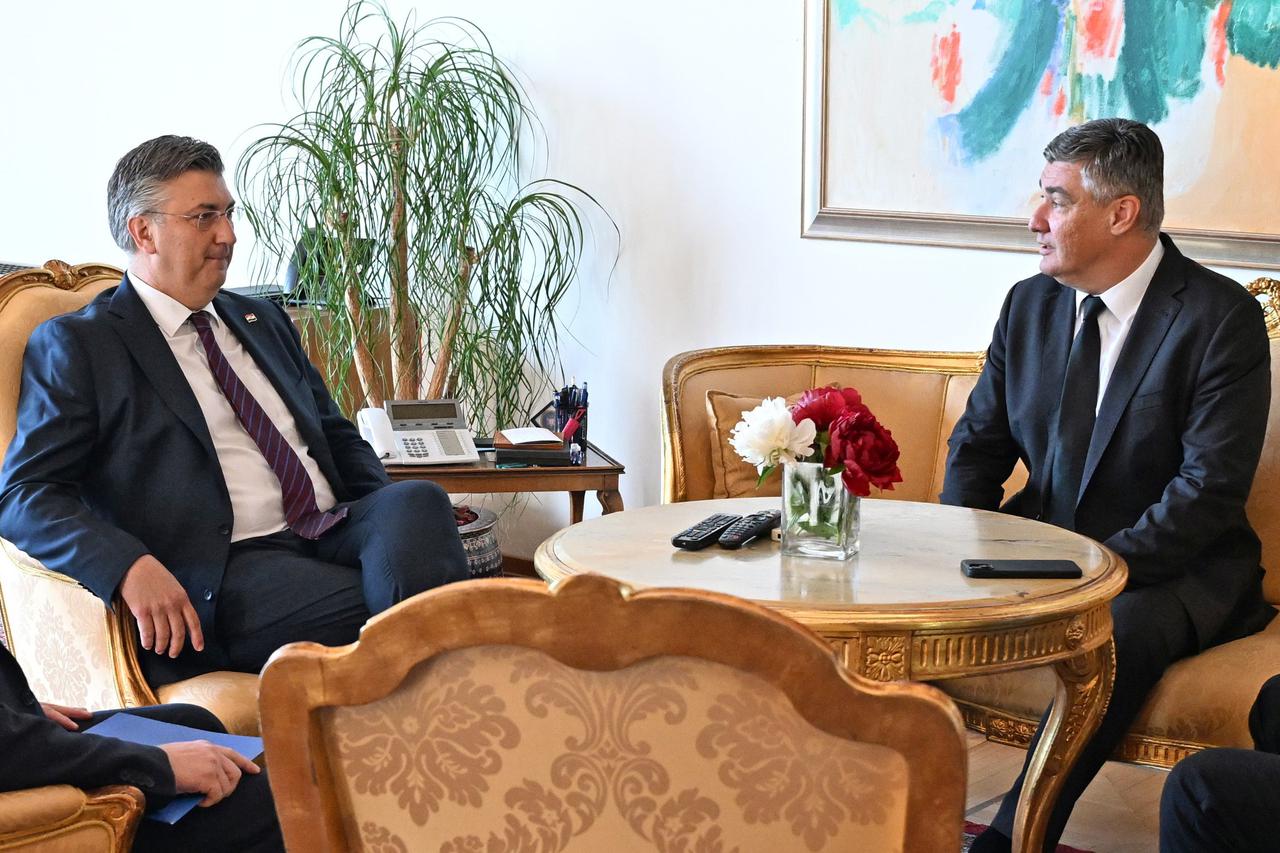 Predsjednik Milanović povjerio je mandat za sastavljanje Vlade RH Andreju Plenkoviću