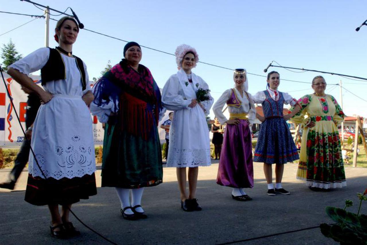 folklor (1)