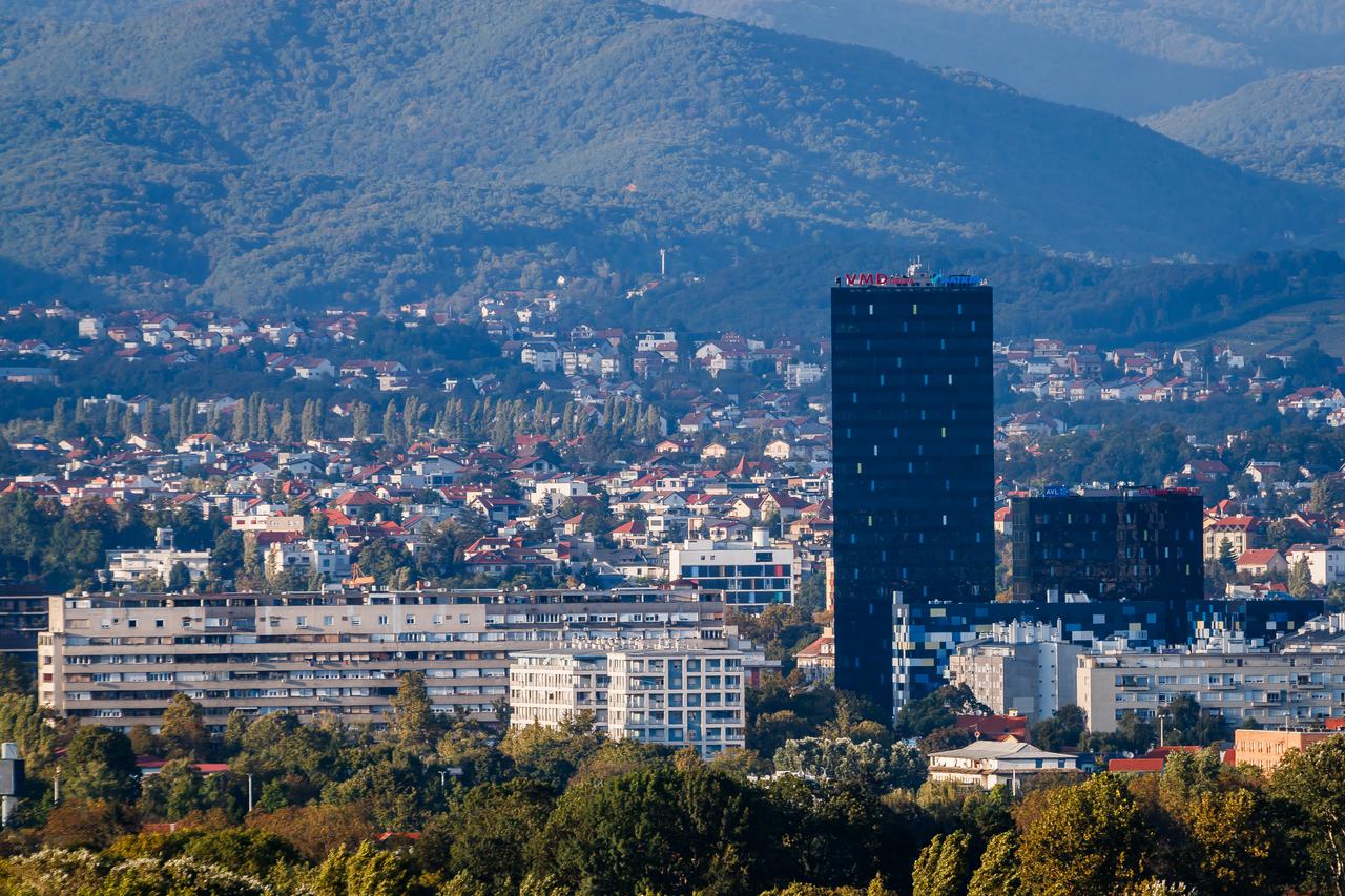 Poslijepodnevna panorama Novog Zagreba 