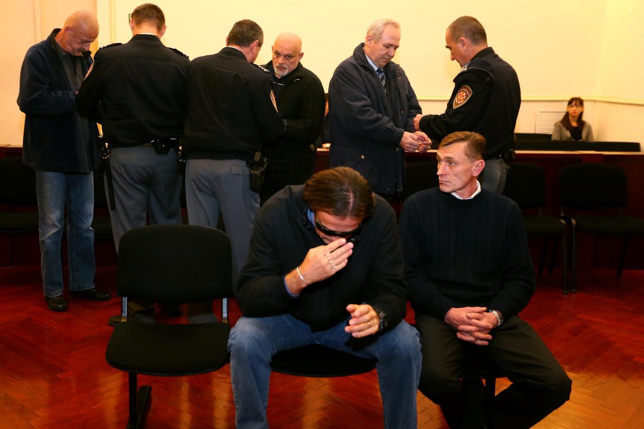 31.10.2012.,Zagreb - Zupanijski sud, Stjepan Klaric, bivsi zapovjednik Konacista ratnih zarobljenika u Kerestincu, te cetvorica njegovih podredjenih nepravomocno su osudjeni na ukupno 8,5 godina zatvora zbog ratnog zlocina nad ratnim zarobljenicima