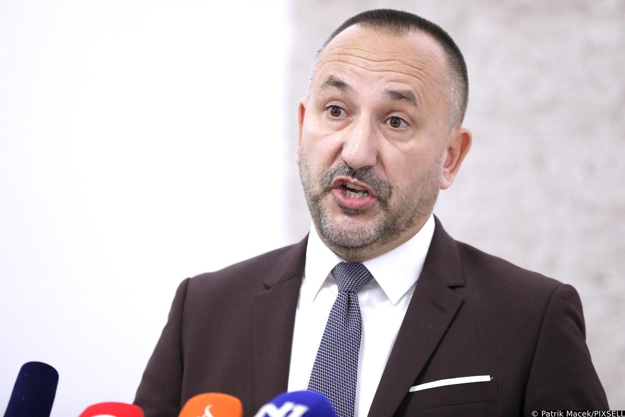 Zagreb: Hrvoje Zekanović ponovno o rusofilima