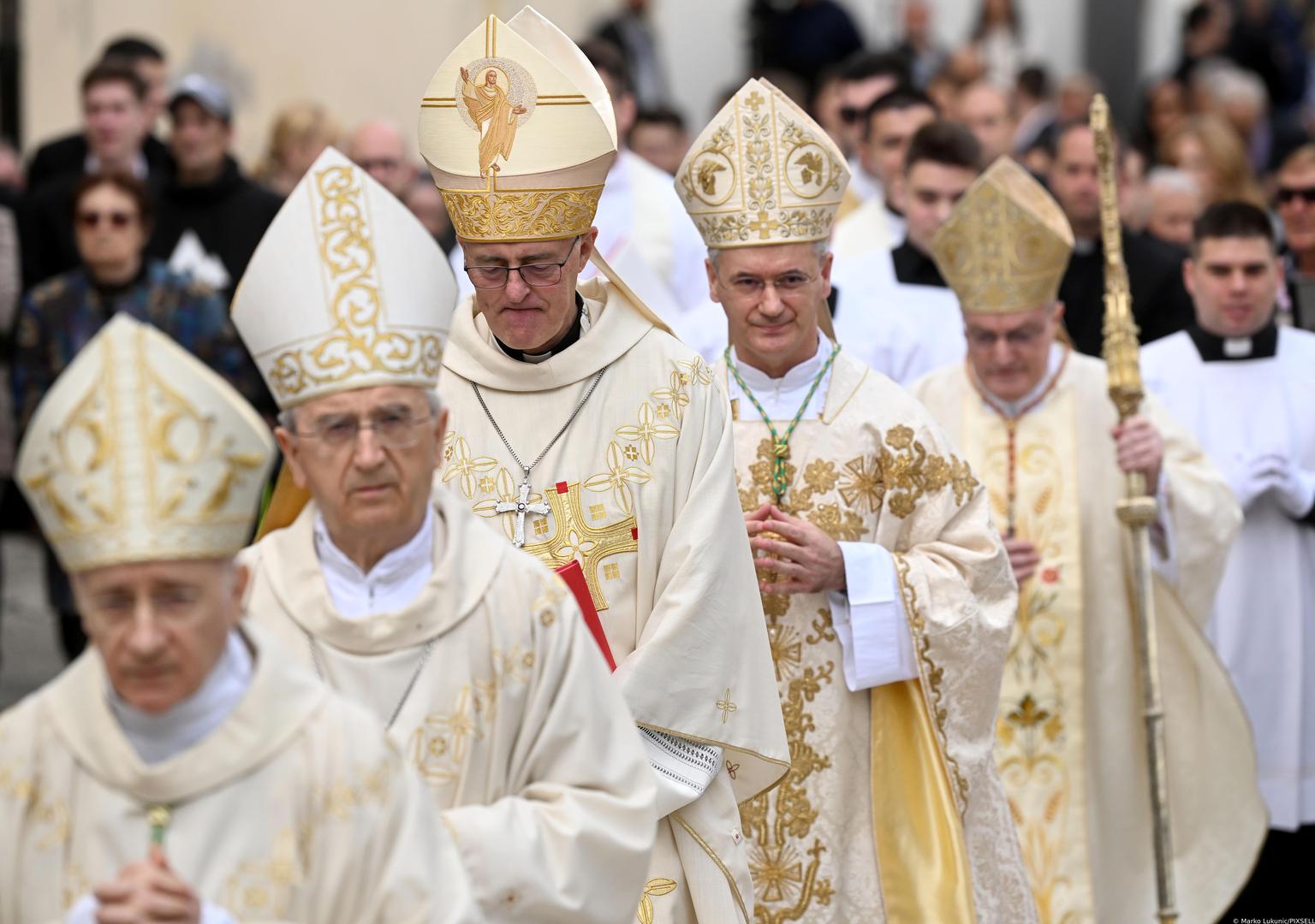 29.04.2023., Zagreb - Svecanim liturgijskim slavljem sluzbu novog zagrebackog nadbiskupa preuzeo je monsinjor Drazen Kutlesa postavsi tako 77. zagrebacki biskup, odnosno 9. nadbiskup metropolit zagrebacki.  Photo: Marko Lukunic/PIXSELL
