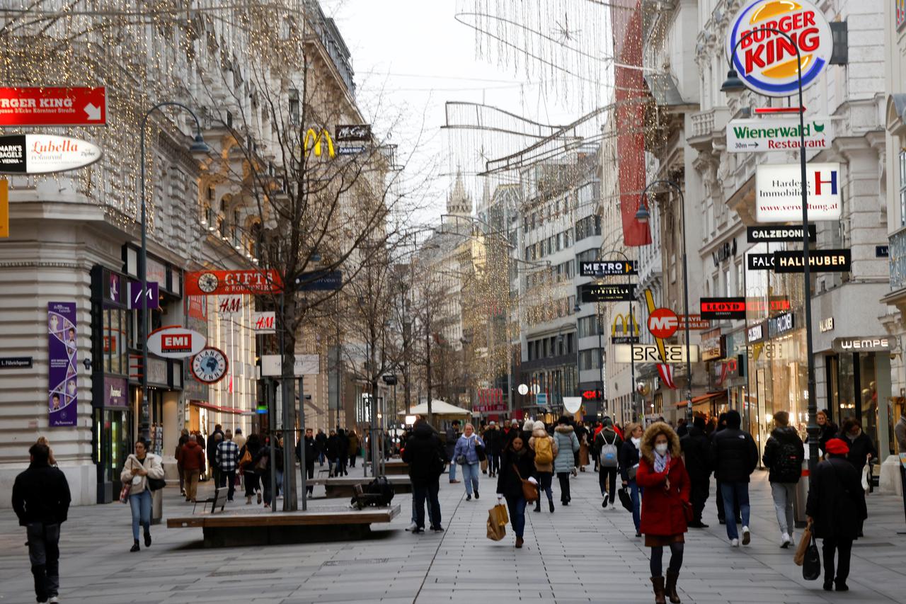 Outbreak of the coronavirus disease (COVID-19) in Vienna