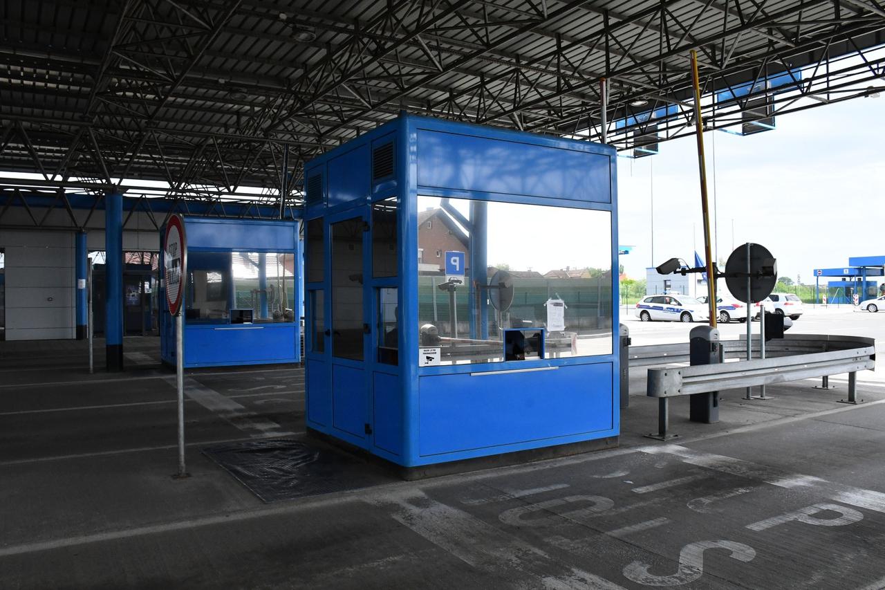 Na graničnom prijelazu s BiH prelasci su i dalje ograničeni na određene kategorije osoba